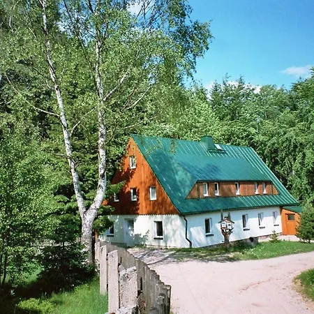 In Gruenheide Mit Eigenem Grill Holiday home Albertsberg